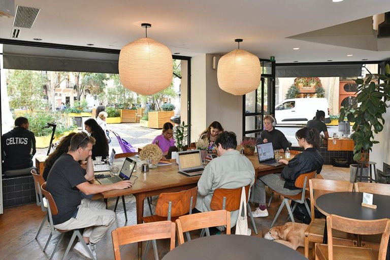 PHOTO 2025 10 18 14 41 21 3 768x512